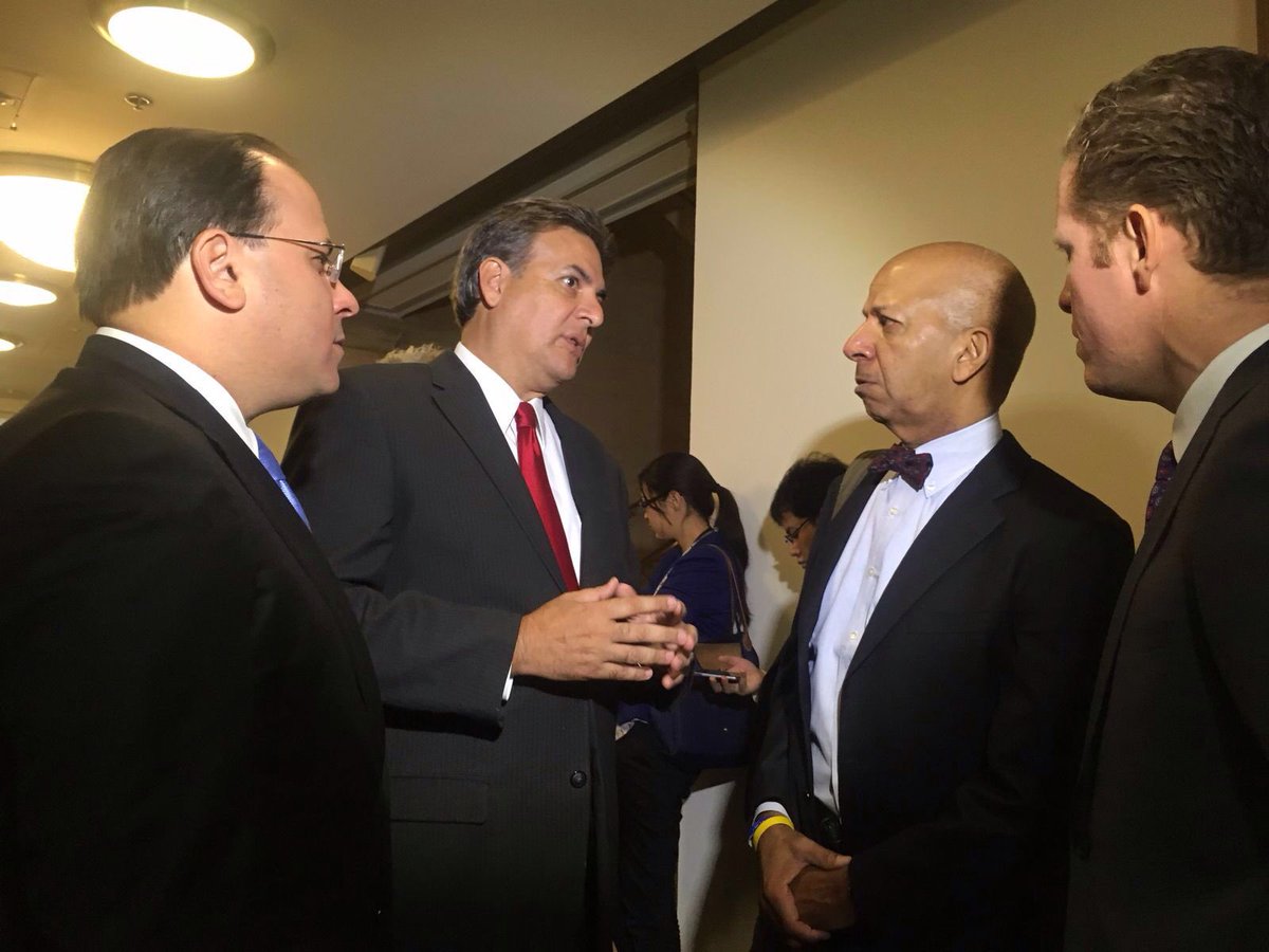 jrperello's tweet photo. Encuentro con el exalcalde de DC, @TonyWilliamsDC, previo a vista de la Comisión @NatResources. #ActionForPR JP https://t.co/qAYBN2wumQ