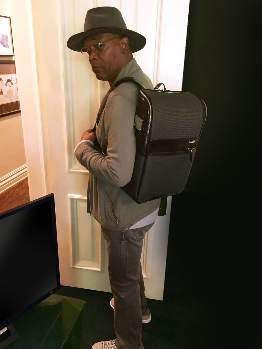 TecknoMonster's tweet photo. Mr. Samuel L. Jackson from now on #wewillalwayscoveryourback!!!
 #carbonfiber#tecknomonster#madeinitaly#thanks https://t.co/brNmDy8LY2