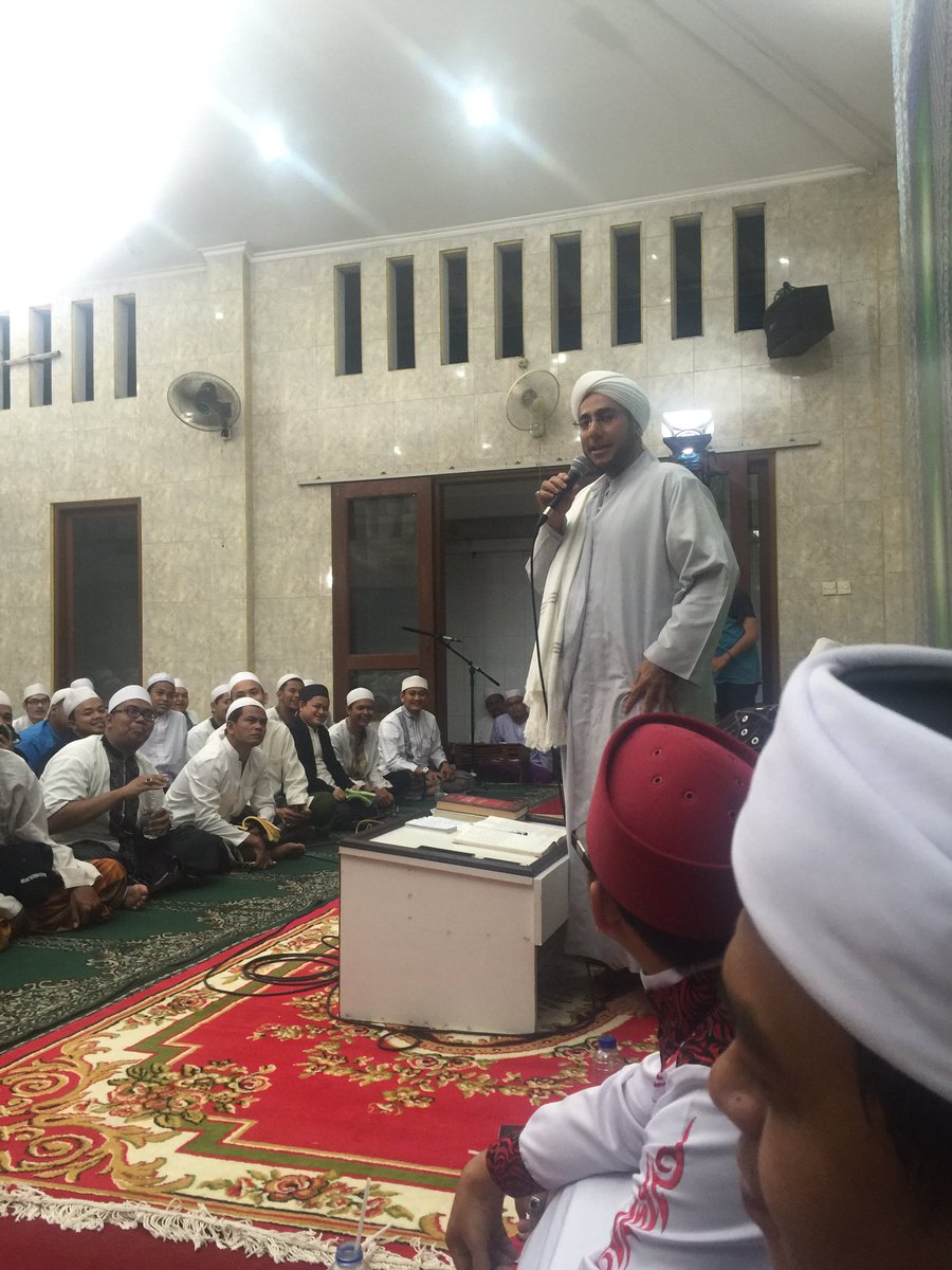 fachry jamalullail tweet media