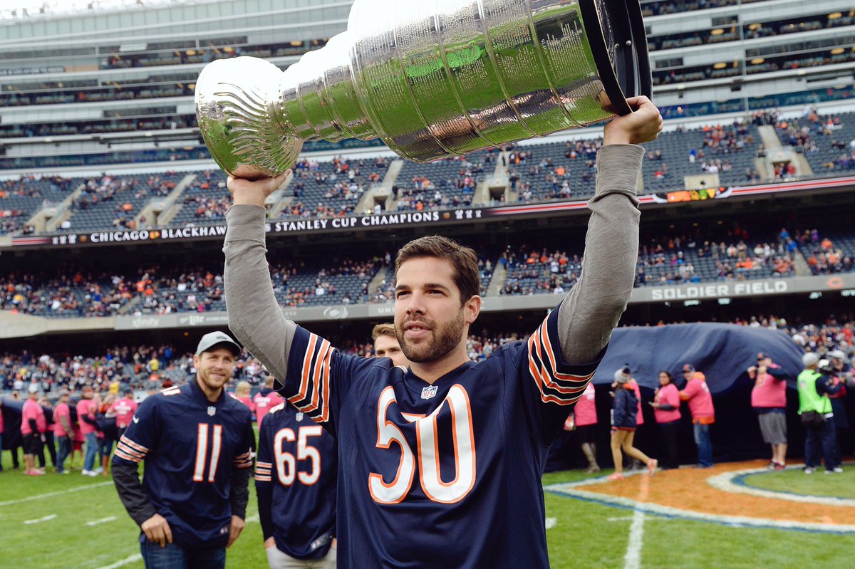 ChicagoBears's tweet photo. Good luck Crow &amp; Co.!

Bring it sweet home again @NHLBlackhawks. 👊 https://t.co/mni73XFoHk