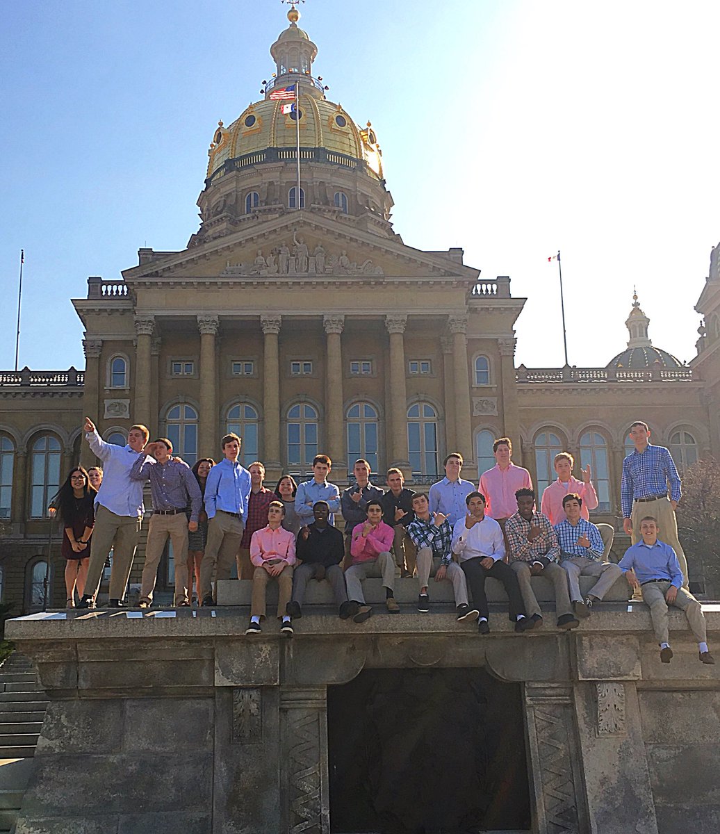 ValleyBBall's tweet image. Our guys enjoyed a trip to the State Capital this AM. Thanks to @SenSchneider for recognizing our Championship team.