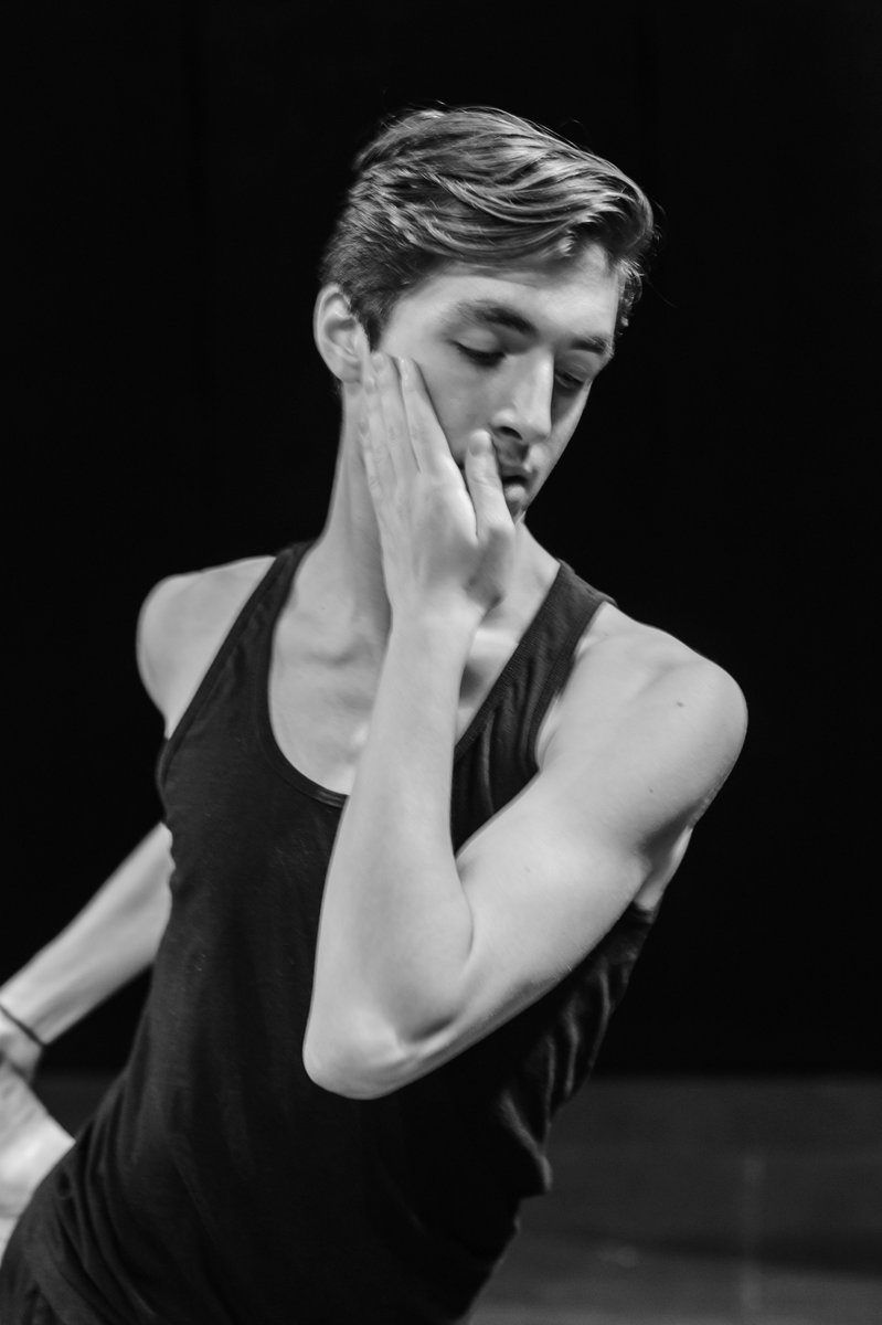 looseleafreport's tweet image. Excited 2 lead #postperformance talk @TheWallisBH w/15 #emergingchoreographers 4/20. #dance
bit.ly/1SMFOtL