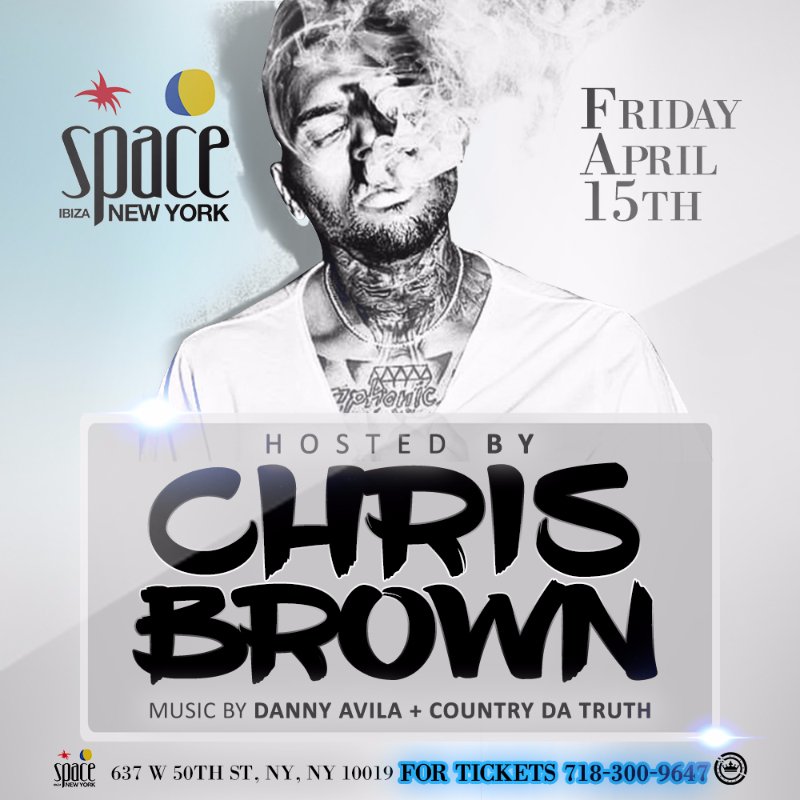 TEAMJBERRY's tweet photo. #Friday in #Club #SpaceNYC #ChrisBrown #Live Get Your Tix b4 They Are Gone! 2000 Strong https://t.co/2mviRSfFTL https://t.co/PJC8fcft34