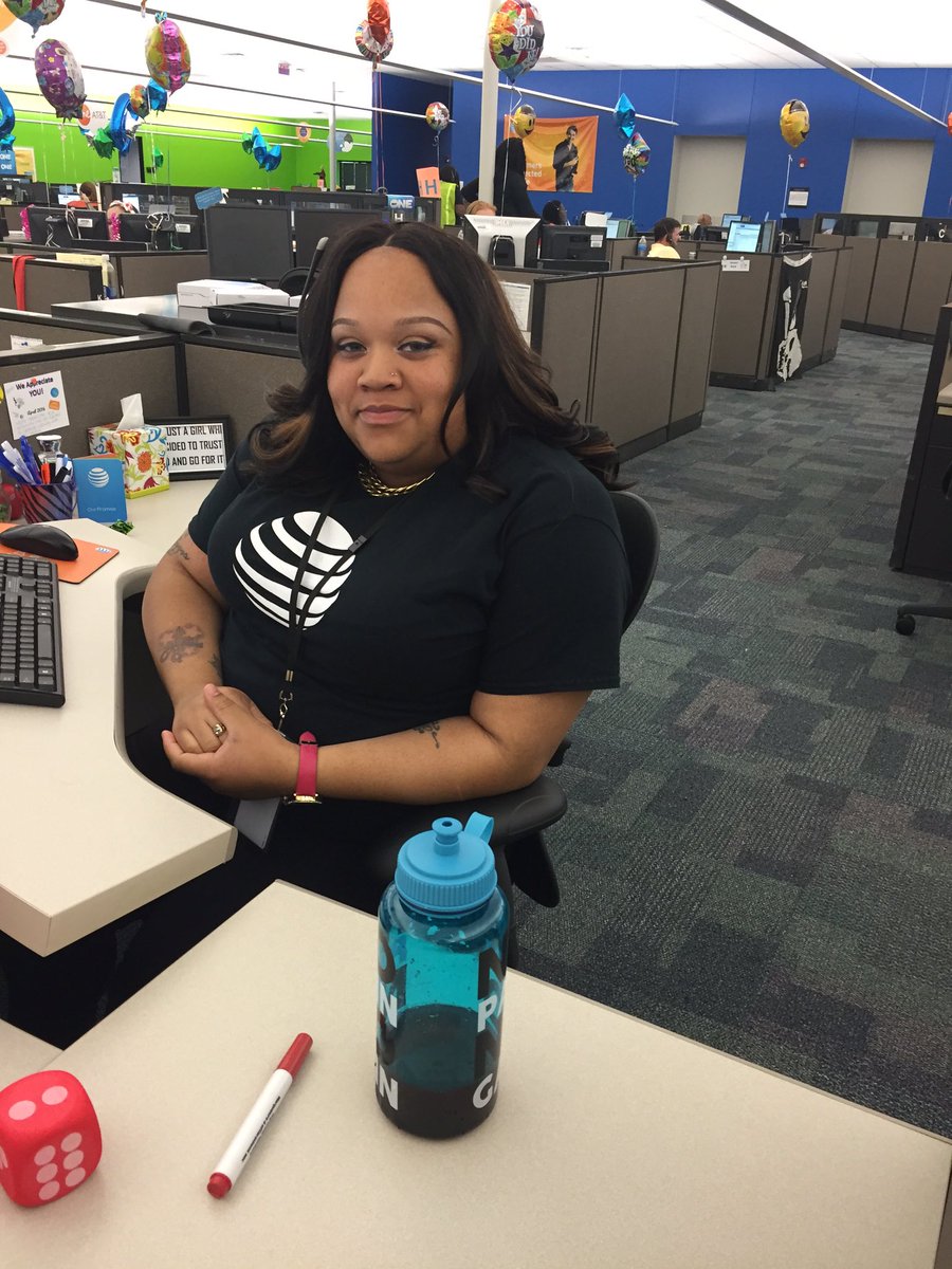 TeamEudy's tweet photo. Portia with an AAL!!! #DreamTeam #MakeMoney @Atkins_ronda @TeamEmmily https://t.co/FjxjOMkex4