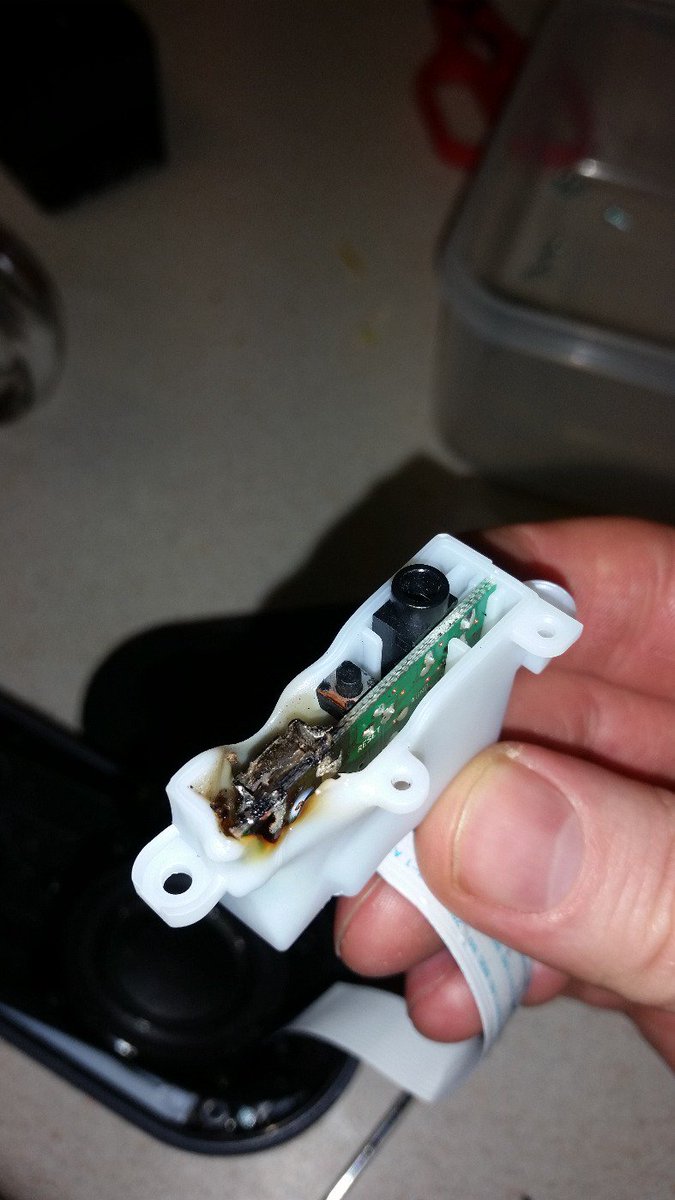Wibblewoss's tweet photo. @SonyUK Just noticed a burning smell and found my SRS-X2 almost on fire. Can I get another one of these please? https://t.co/bfHD4RY7Hd