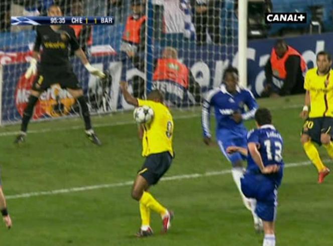 bluespaceCFC's tweet photo. تمر الأيام و يشربون من نفس كأس الظلم التي شربنا منها في 2009 .. #CFC https://t.co/klQ1H3Z5J4