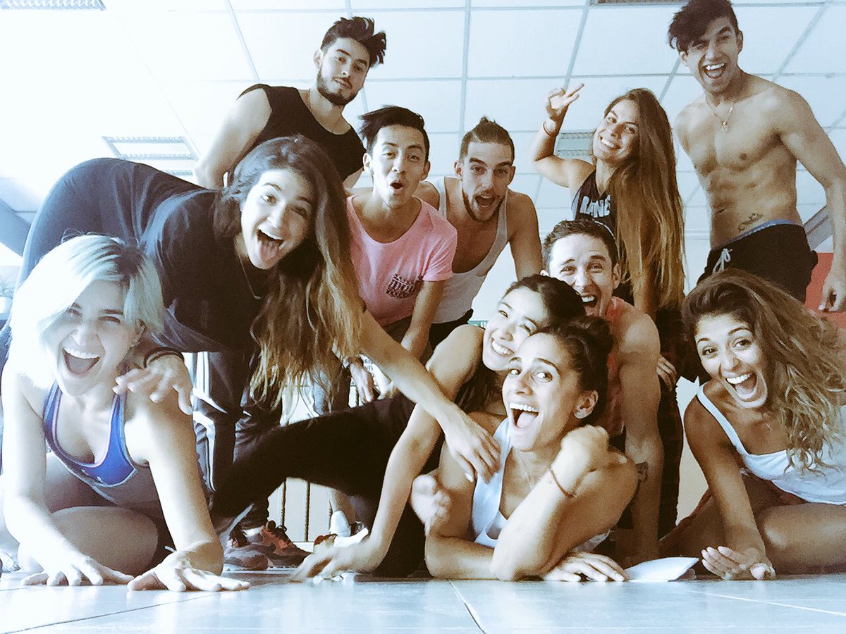 eskarinasanchez's tweet photo. Ombliguito de la 2da semana de ensayos de #MYST #upcomingMYST #DancersMYST https://t.co/D3eVnPLnP6