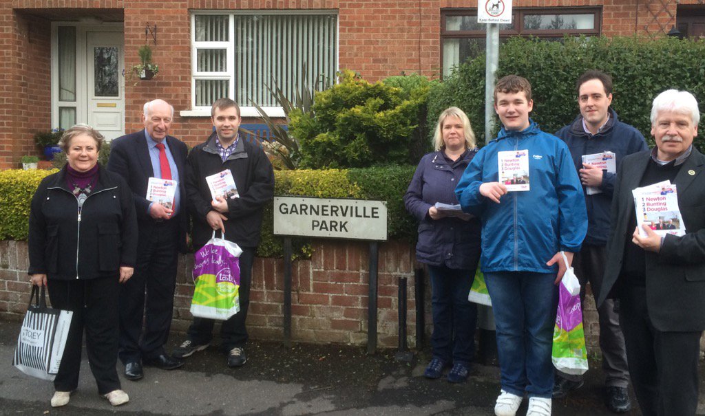RobinNewton4MLA's tweet photo. Thanks to the good people of Garnerville for a great response tonight. @duponline #forwardwitharlene @Belfast_jj https://t.co/2JTzUgZQUQ