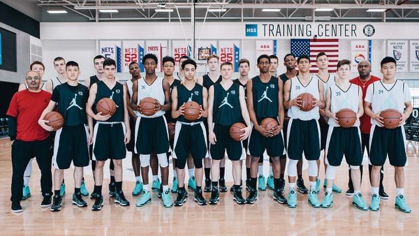 huggytdot's tweet photo. @ball6islife (RJ Barrett) & @AndrewNembhard swearing they #SweeterMans reppin #Da6ix in NYC for the @JordanClassic๐จ๐ฆ https://t.co/RtDEJn2Qef
