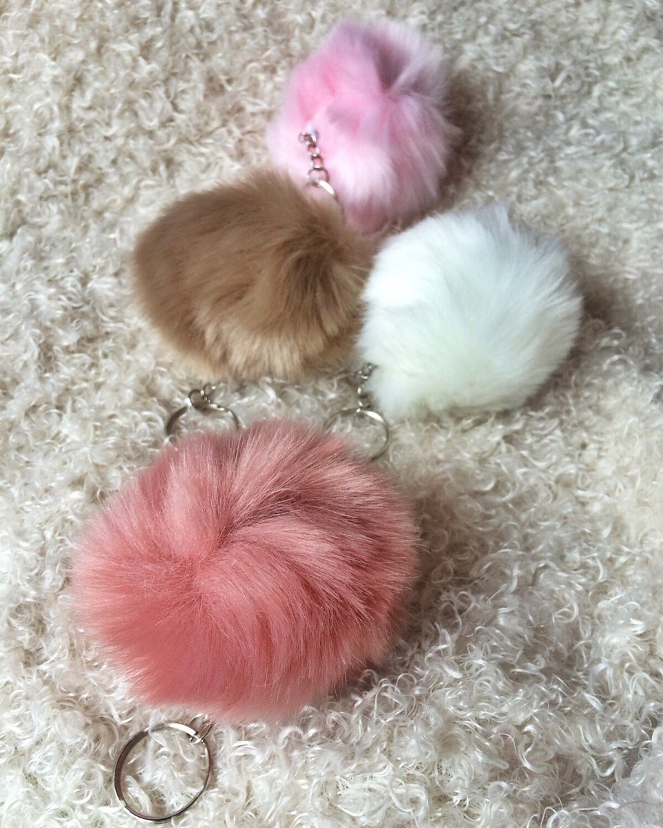 PopsikleShop's tweet image. 💟Pom Pom Keychains💟 $5 on ✨popsikleshop.com✨ - @crystaldelrey #pompom #keychain #pompomkeychain #anaheim