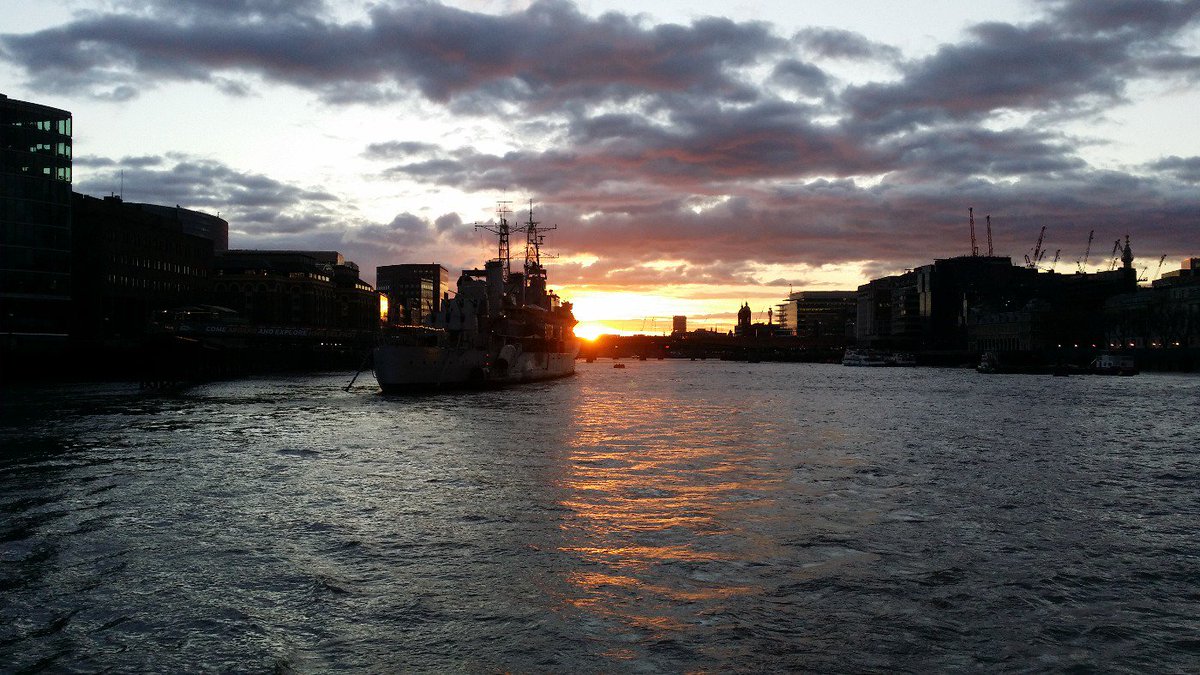 Huge night out with <a href="/scarletthousedj/">Scarlett House</a> at SOLU Boat party on the Thames! 
#tune #housemusic #wrecked #wickedmix