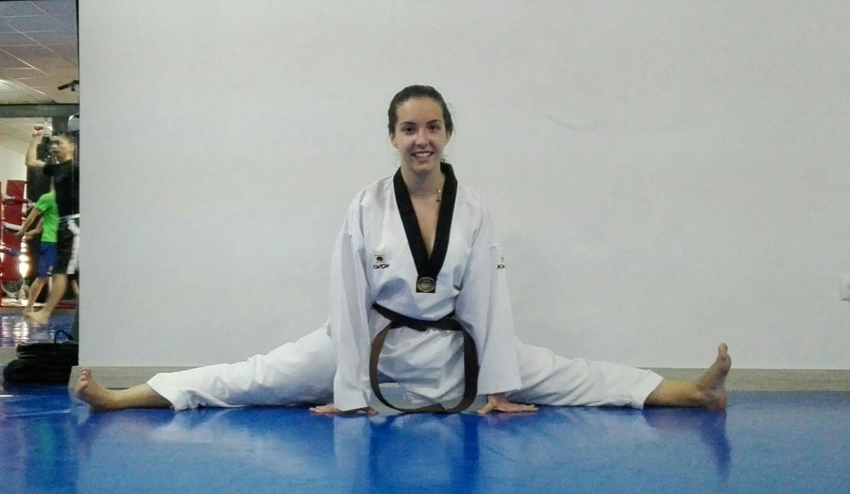 Andrea28D's tweet photo. Lo que sientes cuando haces lo que te gusta no se puede igualar ni con copas ni con dinero #Sienteeldodeltaekwondo https://t.co/Y6rjxMTiil
