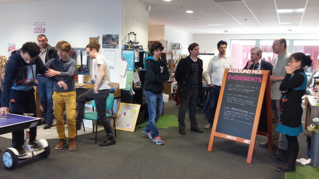 planeterobots's tweet image. Chez @zBis85 pour #aperobot