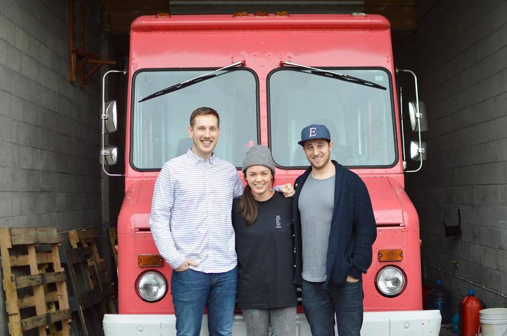 jess_robson's tweet photo. back at it again with these great humans (and many, many more) for another #COWORKwednesday at the @juicetruck. newโฆ https://t.co/qJL5cWZAqY