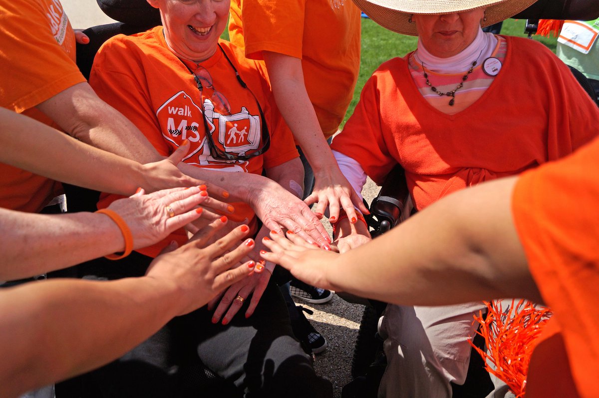 Volunteers help change the world for people affected by #MS. Volunteer for #WalkMS today! ntl.ms/VolunteerA