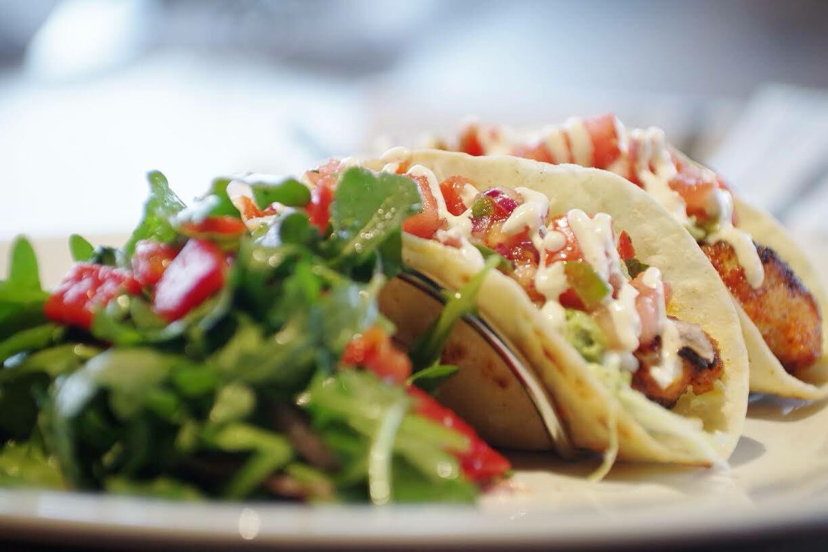 Burtons_VB's tweet photo. STREET TACOS
bronzed fish, tomato japapeno relish, lettuce, guacamole, baja sauce, arugula salad.
Come try this:) https://t.co/9QqczfDY3m