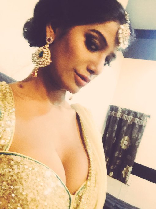 Tweethearts!! Which Profile Picture should I keep? https://t.co/BJxS0M9M3v<a href="/tag/bikini"class="tags"><span>#bikini</span></a>