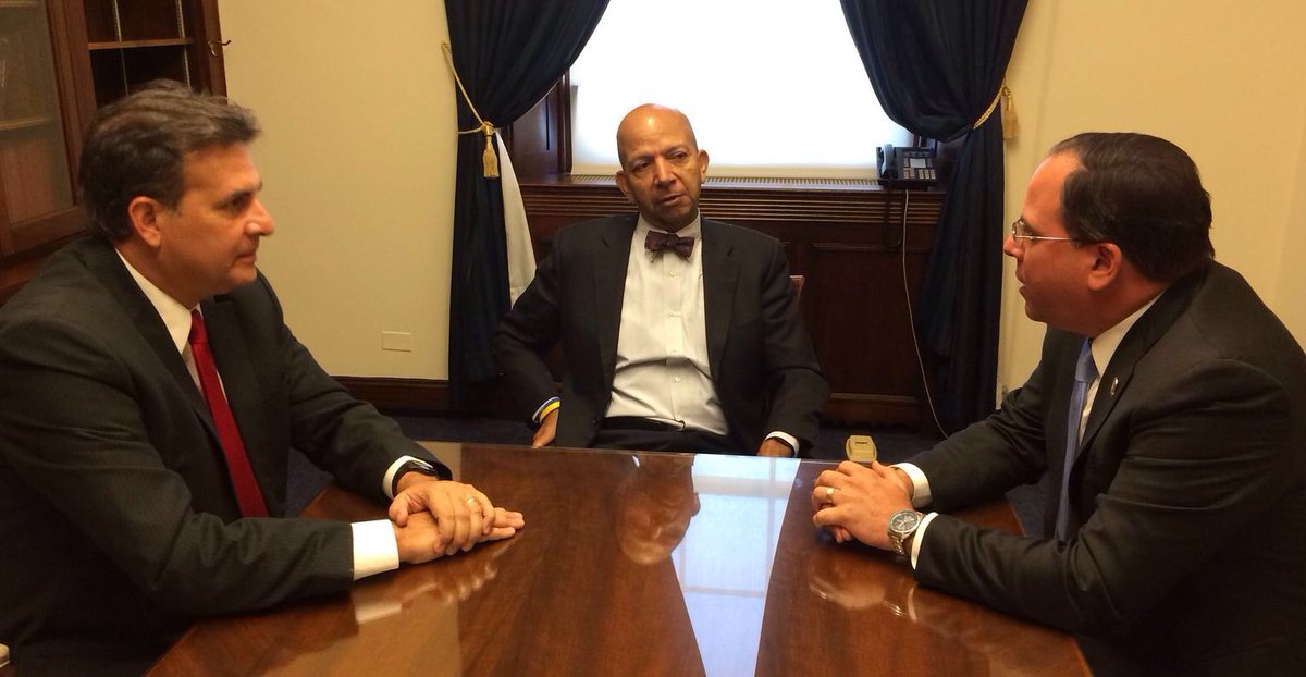 jrperello's tweet photo. Reunido con @TonyWilliamsDC sobre su experiencia con una Junta de Control Fiscal y el #HR4900. #ActionForPR JP https://t.co/Y8bEdbxDxt