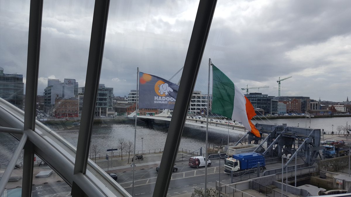 SionaOReilly's tweet image. Great day almost at an end at #HS16Dublin now to our private party @GuinnessIreland storehouse! #bigdata #bigpints