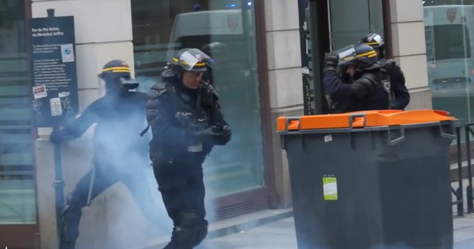 Voir l'image sur Twitter