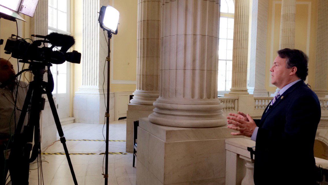 RepAlexMooney's tweet photo. Spoke w @KennieBassWCHS abt the ongoing efforts in Congress to fight the opioid epidemic, incl my bill, the #PROPAct https://t.co/T79MS5dAOF