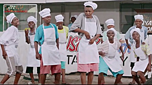 mawalkingRadio's tweet photo. New Video: Salamu TMK - #Mfuko (Official Music Video) https://t.co/u8pu7zOclK https://t.co/zD9nKSLx07