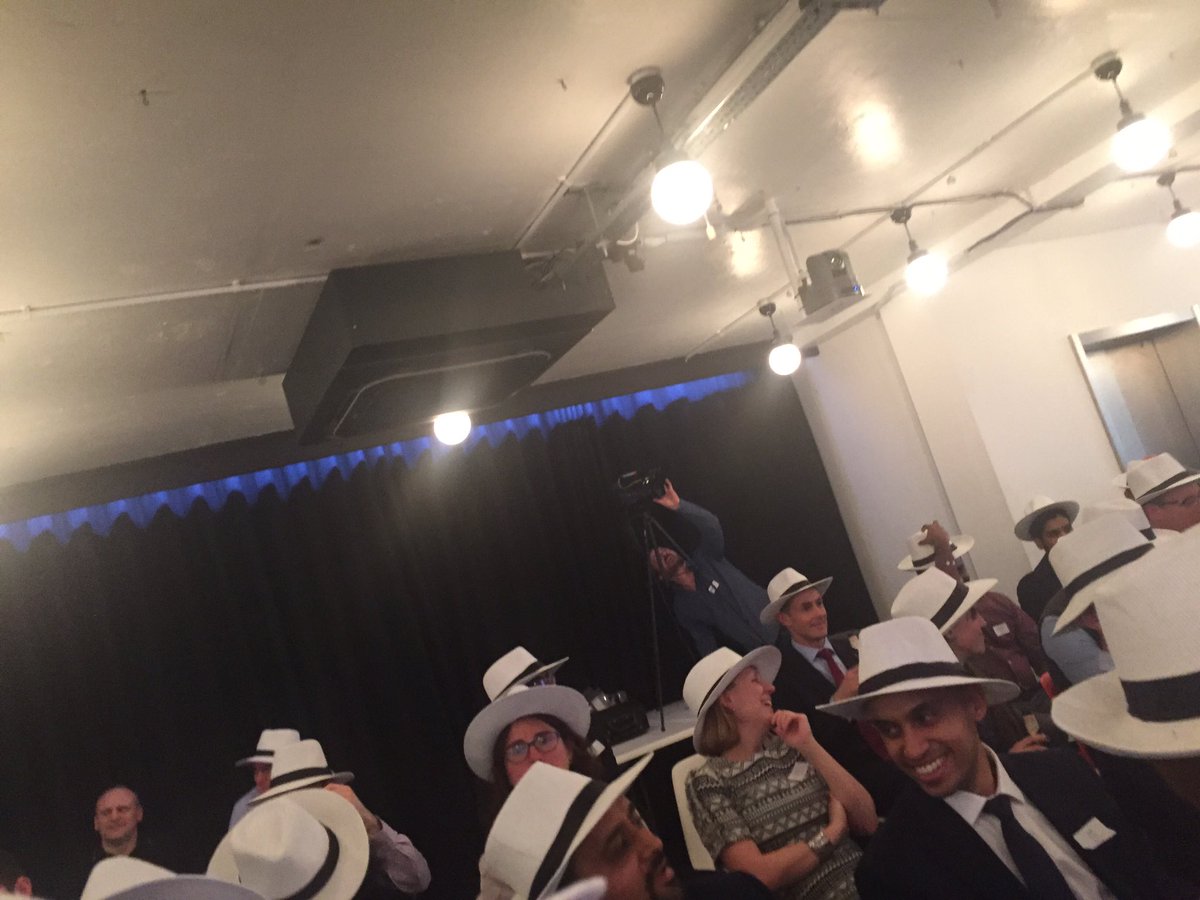 dalcobero's tweet image. Hat surprise to the hat-man #QlikDevGroup