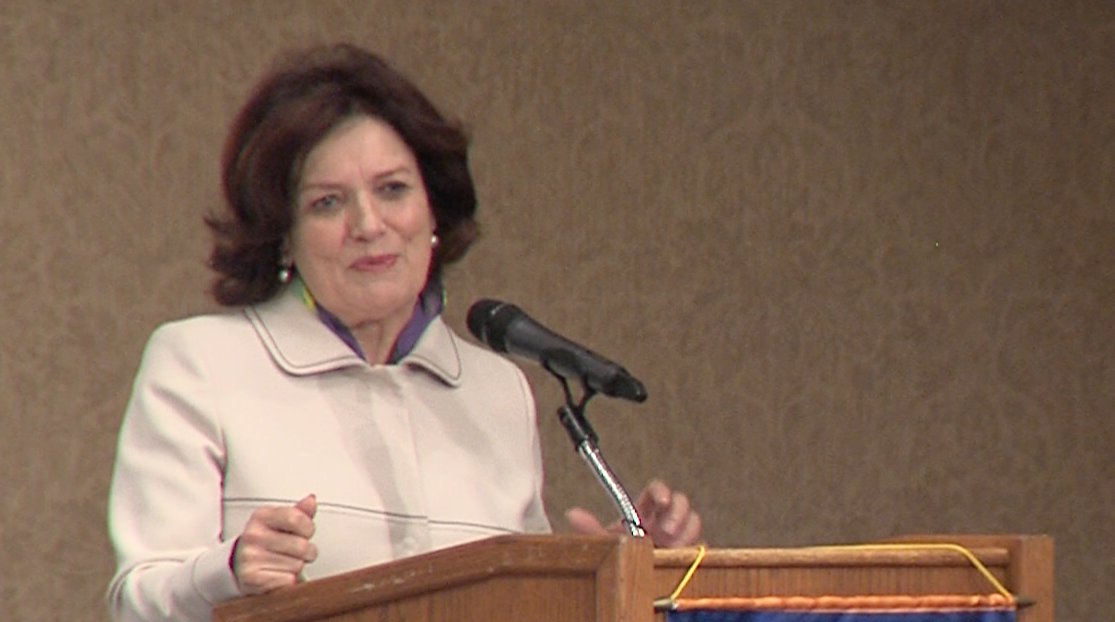 CFJC_Today's tweet photo. Margaret Trudeau lights up @RIHFOUND fundraiser | DETAILS: https://t.co/CTj8hr0gcB #Kamloops https://t.co/RQoZAlmrGm