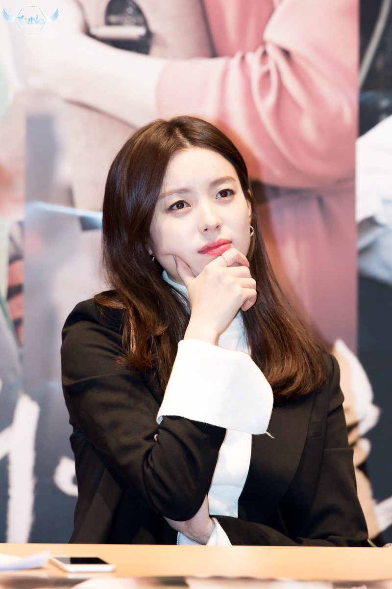 160408 #해어화 #한효주 #건대 영화 대박나길 기원합니다. 우상 한효주님 좋은일이생기든 나쁜일이 생기든 항상 trust합니다. 신앙입니다. By.유나그래퍼...