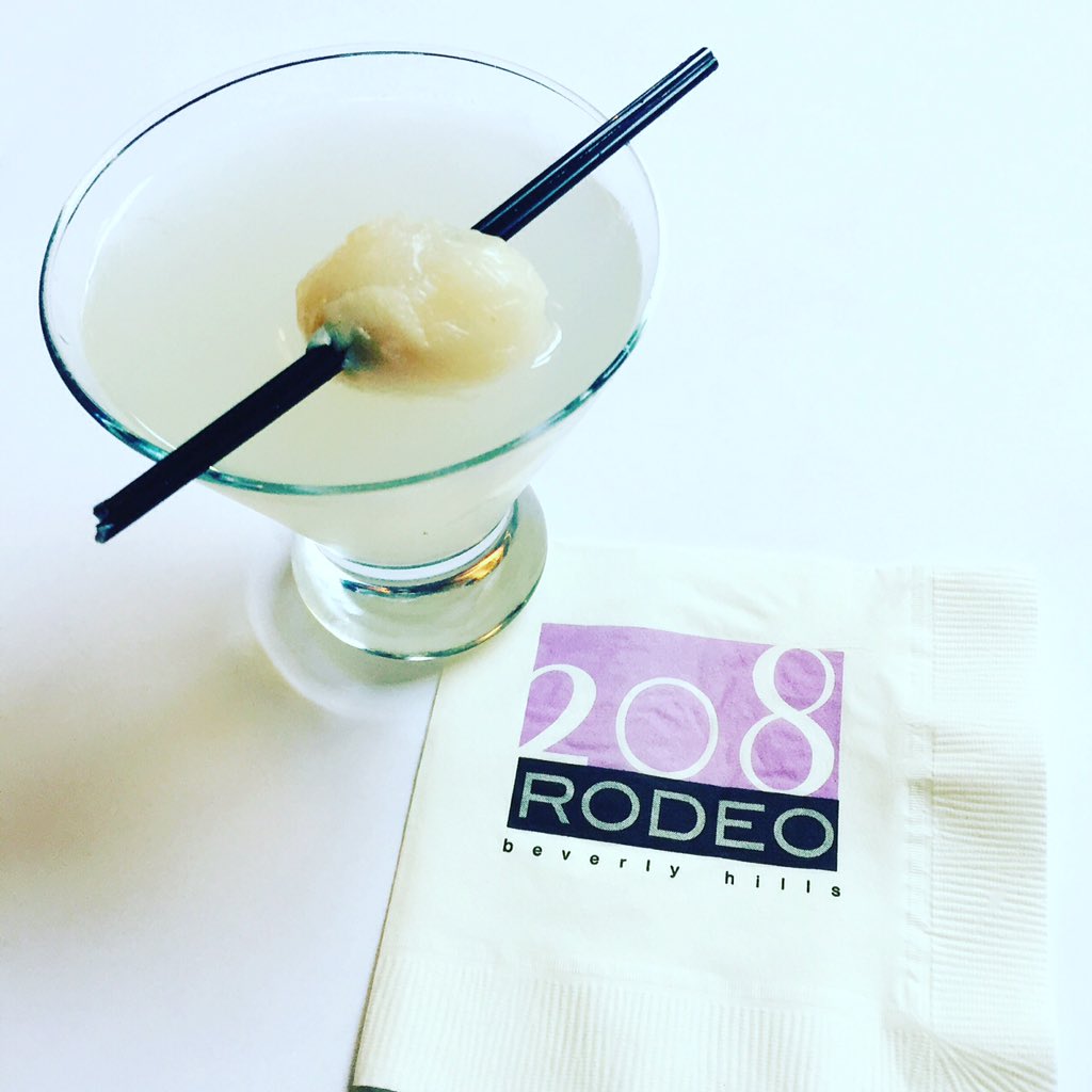 208Rodeo's tweet photo. 🍹🍷🍺 cocktails are in full effect  @208Rodeo . Enjoy this beautiful day ☀️ with a #lychee #martini 🍸 on the #patio 😎 https://t.co/CxSVDAISd5