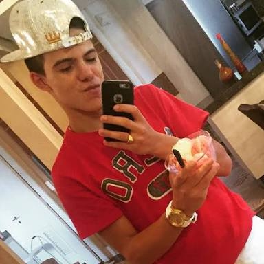 Quem quer tomar sorvete comigo"