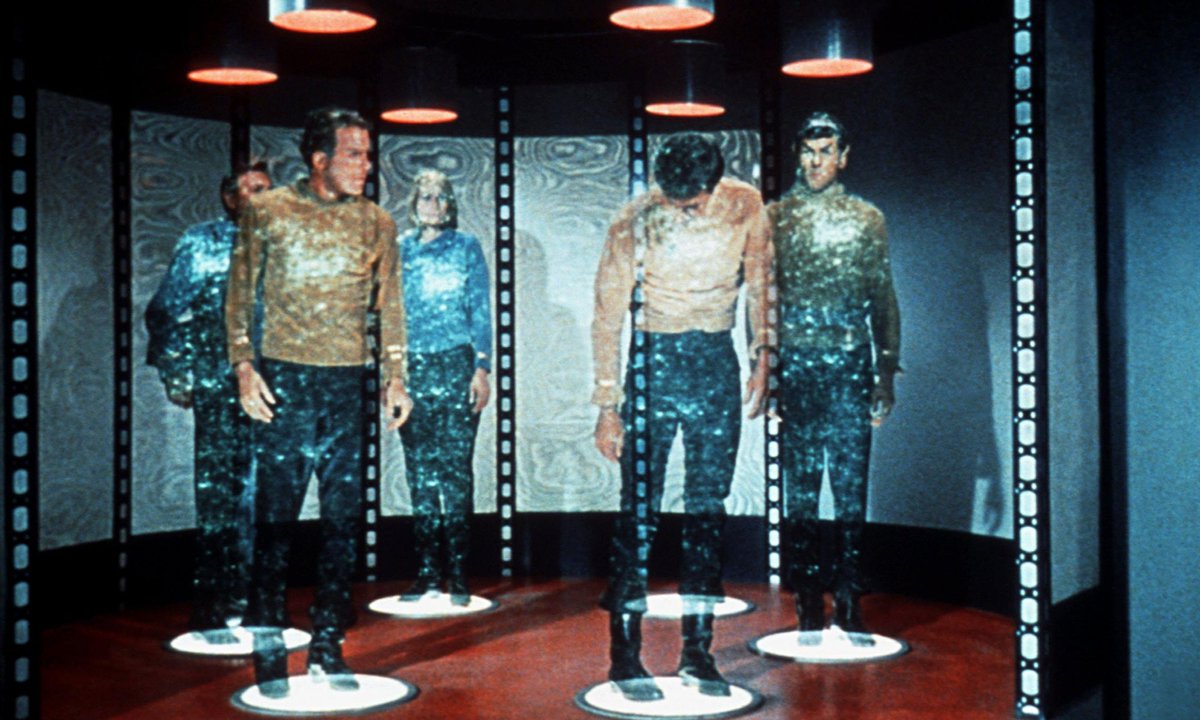 capalbiocinema's tweet photo. With #VR soon we'll have higher degree of immersion and god-like powers! https://t.co/O1IGPNq4jx https://t.co/hzqjl6kvAM
