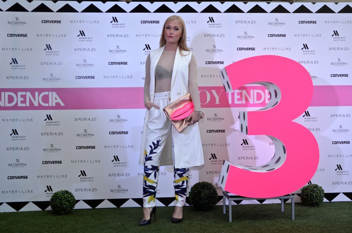 YotecuentoCL's tweet photo. Aniversario @SoyTendenciaChi #AniversarioSoyTendencia https://t.co/MQzhyM8TJj https://t.co/dQDovMZeQe