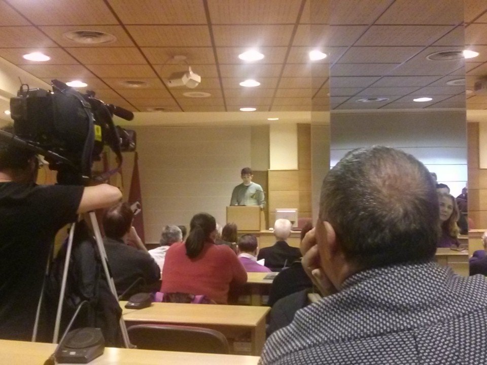 cjatocha's tweet photo. Presentación del libro Una ecología integral, @BeaVillace y @conelfitoo hablan junto al arzobispo de @archimadrid https://t.co/1cTEUXONlB