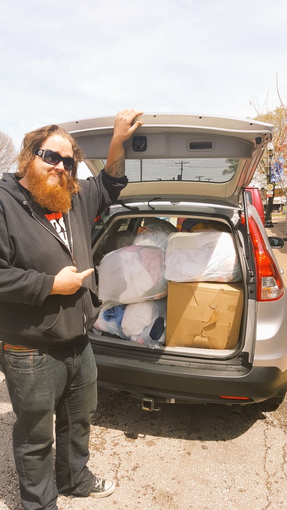 STTPOfficial's tweet photo. Got this epic donation of towels from @ROUGHNECKBeards and #bamstl ! You guys are awesome. https://t.co/b0W92Zv4oQ