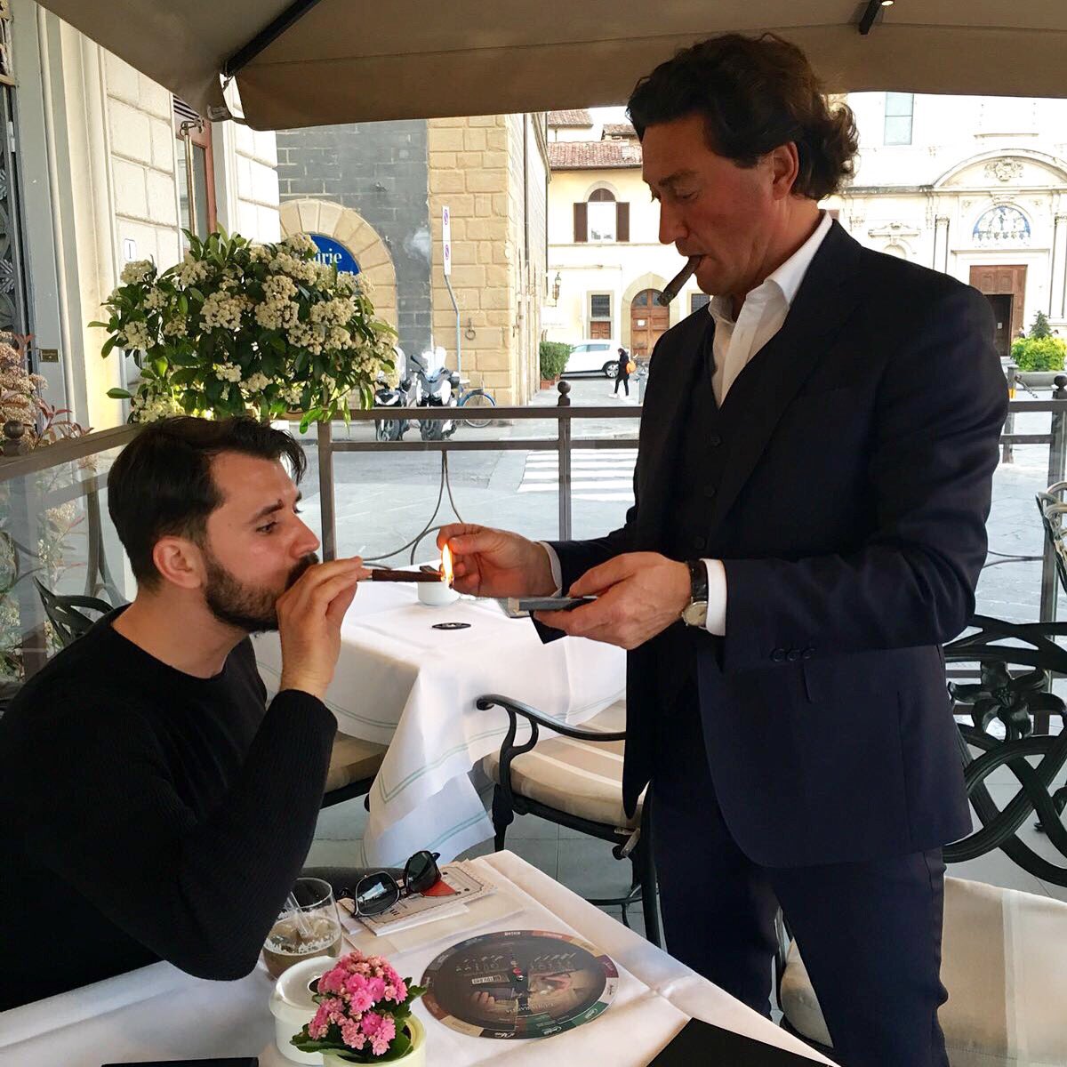 FCocktailWeek's tweet photo. La prima #degustazione di #Sigaro TOSCANO® al Winter Garden Bar @StRegisFlorence #FCW16 #florencecocktailweek https://t.co/0kayH1Dfij