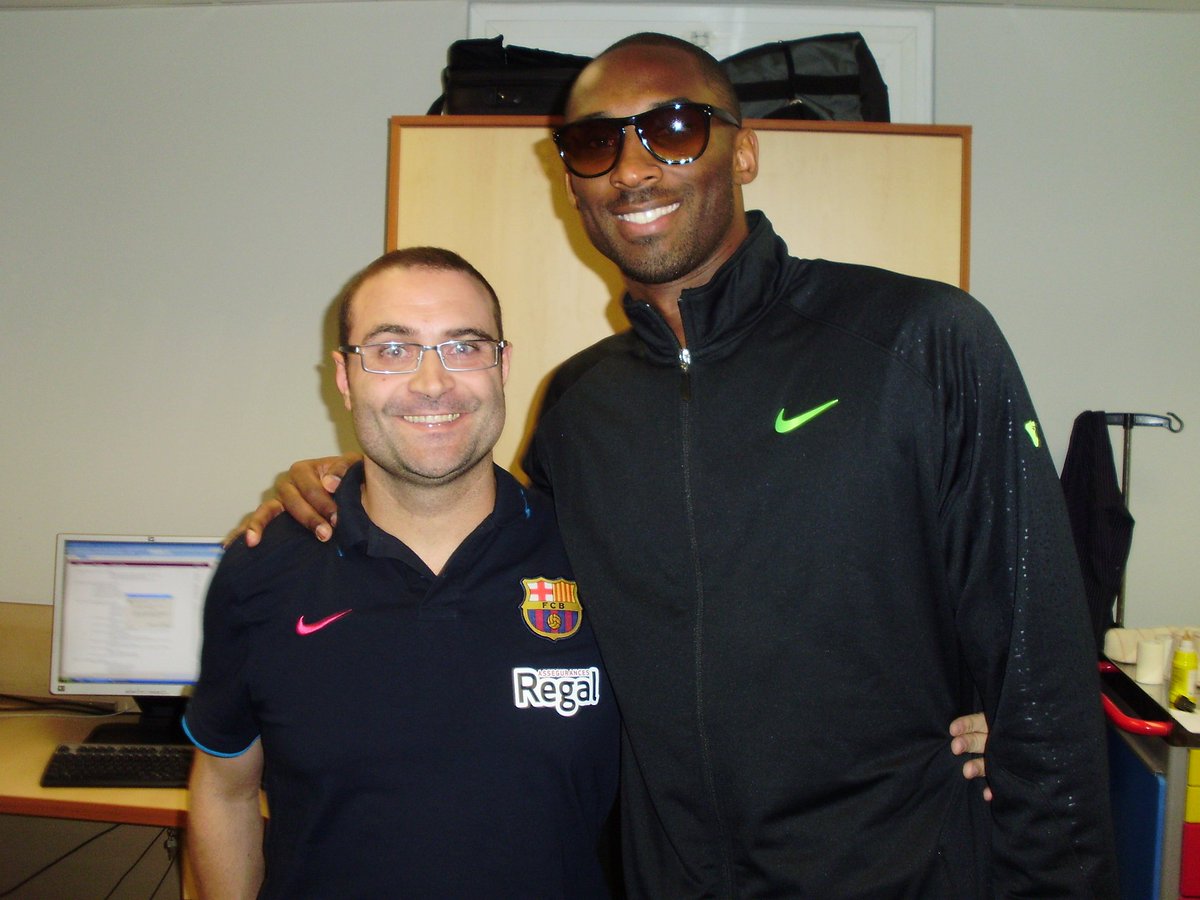 carlespedret's tweet image. It was a great pleasure @kobebryant Thanks for all! #MambaDay #basketball #Legend