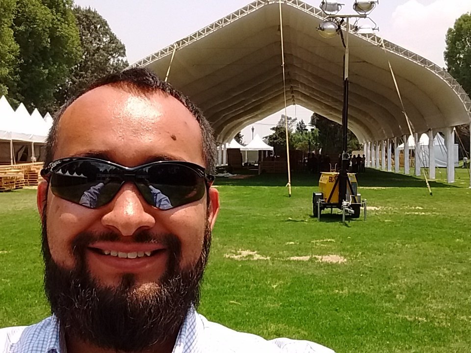 cuanimetzin's tweet photo. Dando los toques finales @EspaciosTempora https://t.co/xcqQSj2SkW