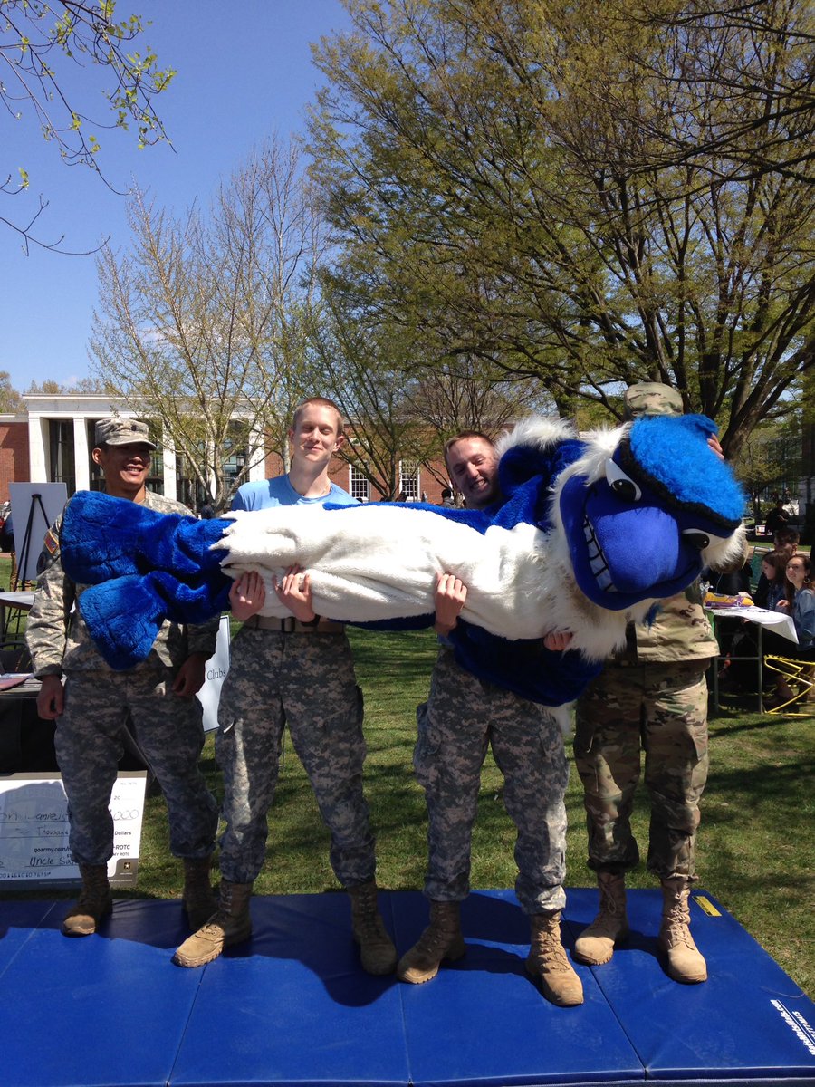 HopkinsHosting's tweet photo. Hopkins ROTC loves Jay! https://t.co/0txrbyDUCz