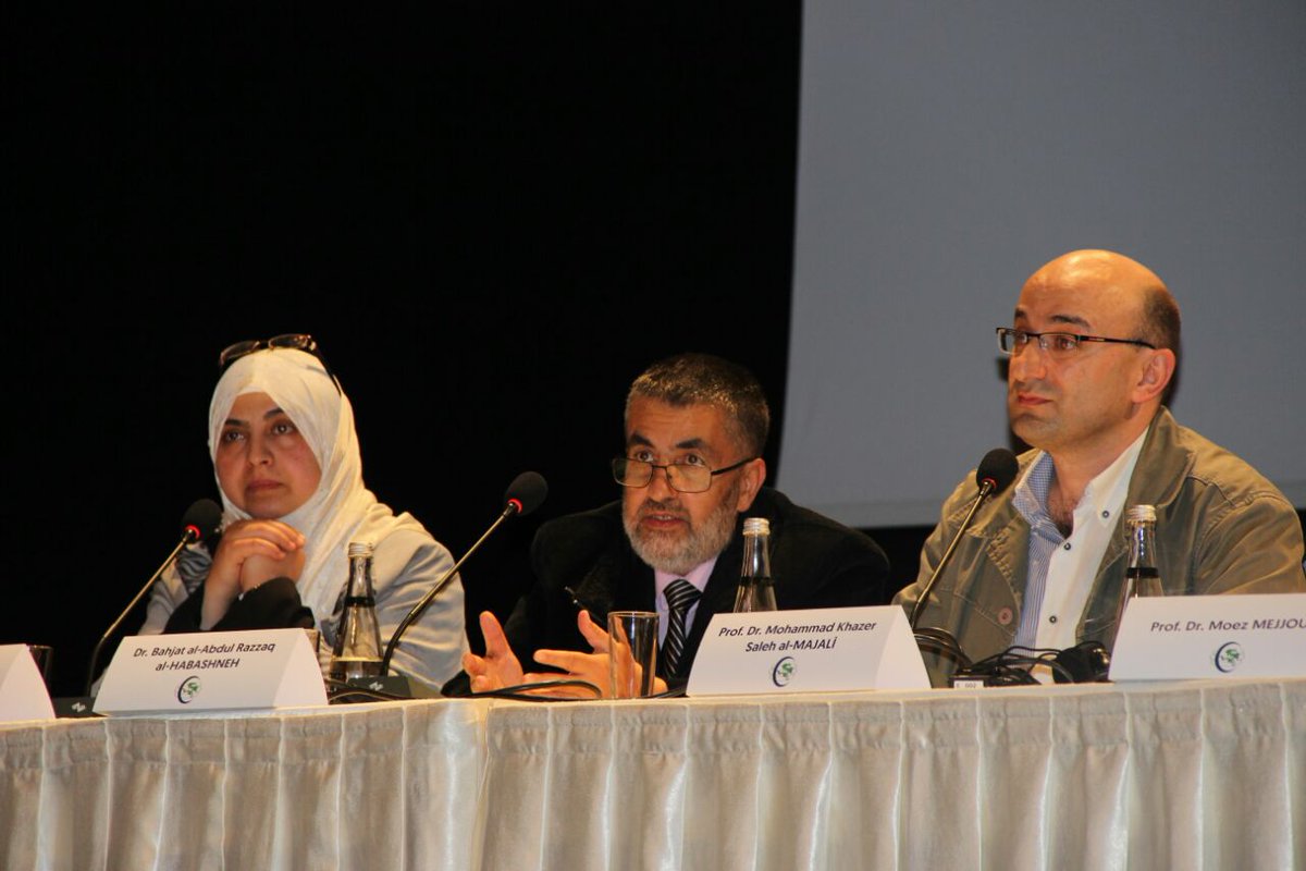 uhgesorg's tweet photo. Mohammad Khazer, Moez Mejjouli, Bahjat al-Abdulrazzaq ve Doç. Dr. Shefa Hocalarımızla 3. Oturumumuz gerçekleşmiştir. https://t.co/VBBlhW8yPY