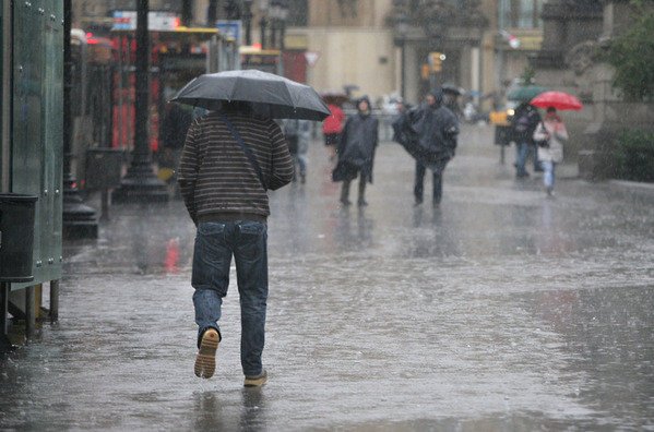 webnotitarde's tweet photo. #Smamb: Periodo de lluvia en Venezuela aún no ha comenzado https://t.co/RoDtDtUKn5 https://t.co/RiSZSdvEuj