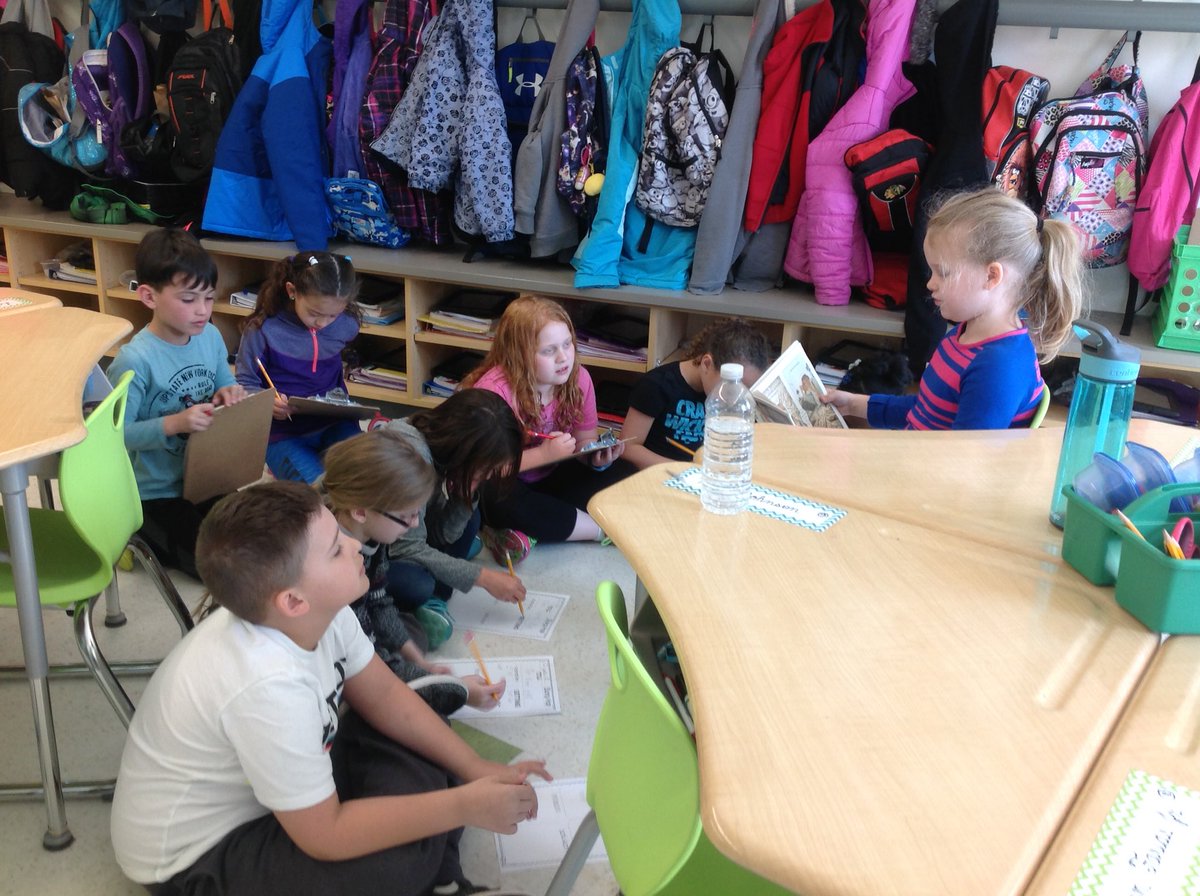 MrsOlsonsRoom's tweet photo. Students reading to other students the different versions of The Three Little Pigs! They love being the teacher! https://t.co/J9j4yglLvg