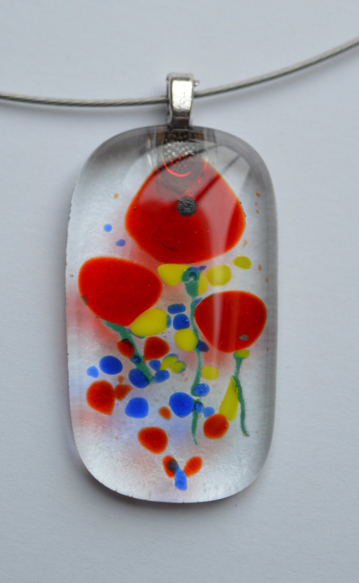 #Competition #win Glass Poppy Necklace. RT and follow - draw 31/5/16 12pm
 ebay.co.uk/sch/amao1202/m…