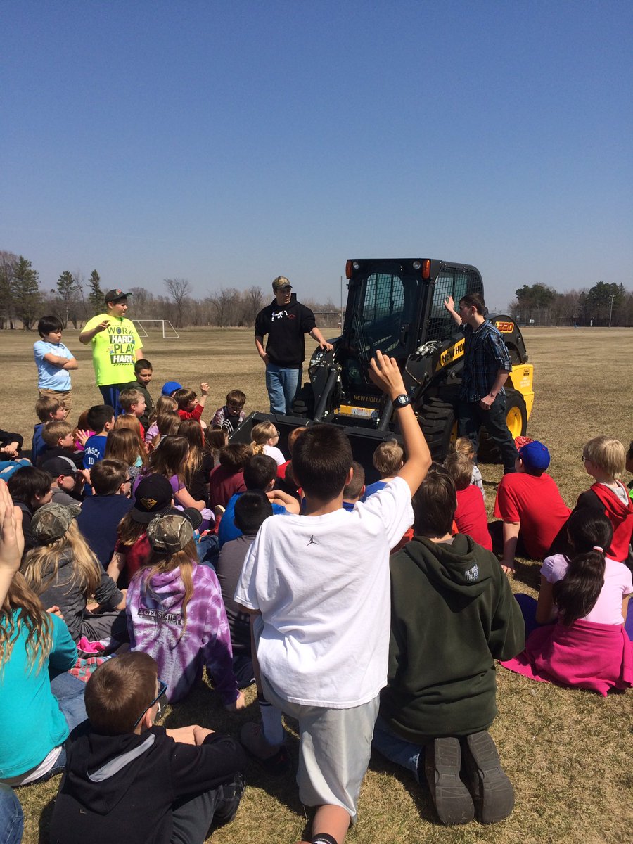 CSEILearn's tweet photo. @CSEROCORI it's AG Day! #csestrong https://t.co/YHSuZoeWfq