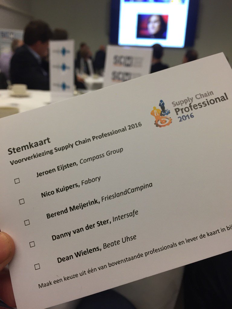 hbeerens's tweet photo. Na vier interessante presentaties nu stemmen op supply chain professional van het jaar. Lastig hoor! #SCP2016 https://t.co/wZxDKaOfsx
