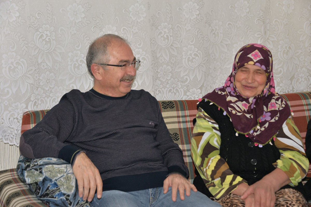 Valimiz <a href="/MustafaYMN/">Mustafa Yaman</a> Sütlüce Mah. Dudu Solak teyzemizle birlikte.. <a href="/BayramGale/">Bayram GALE</a> <a href="/m_calti/">ct.m</a>