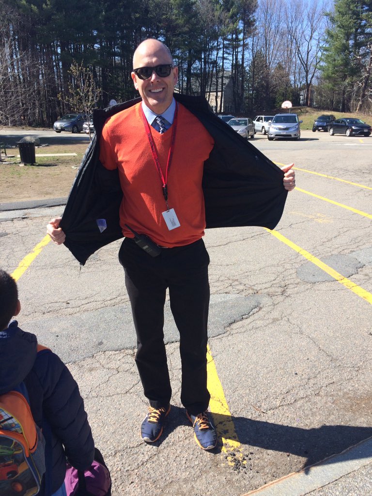 phelanlearning's tweet photo. Best principal! Matches tie with sneakers daily! #moveoverMr Rogers# @The_LynchSchool @Asstsuptwin https://t.co/7uc32vMHSM