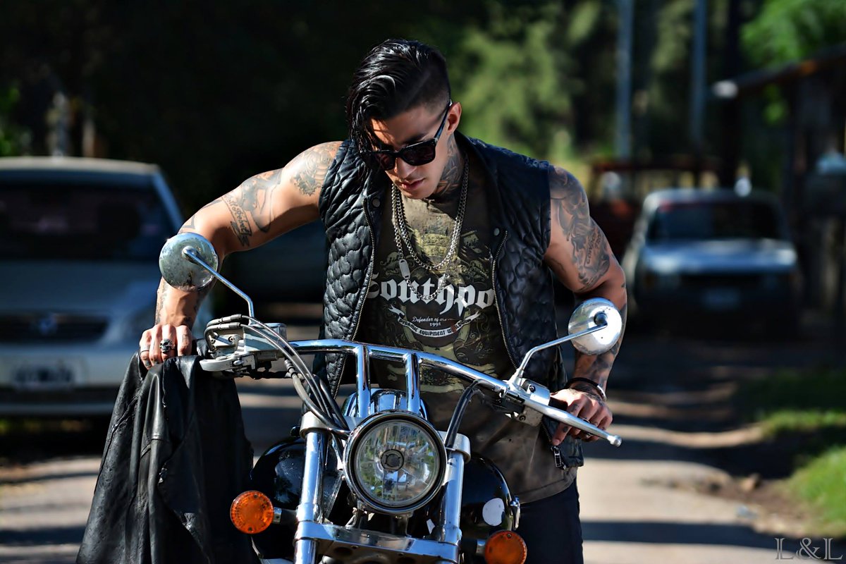 LordsAndLadiesM's tweet photo. Fernando en #Riders
Ph @diegobellph
#LLmodel #LLmanagement #LordsAndLadies https://t.co/ylPG6lwgy1