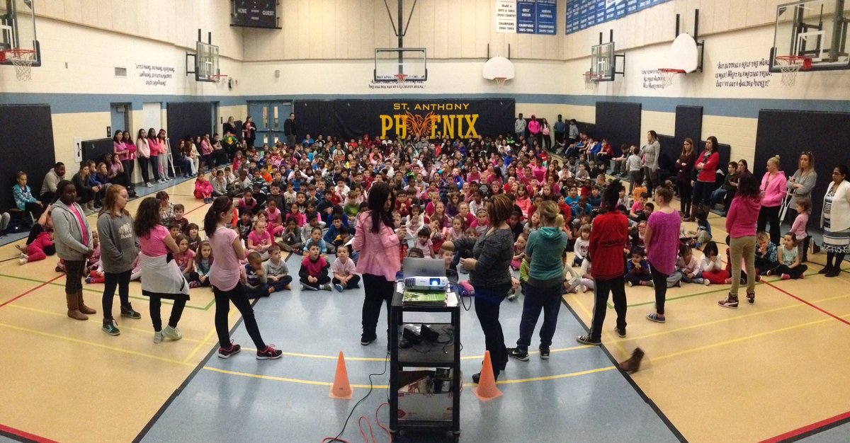 AnthonyBrampton's tweet photo. Celebrating with all @DPCDSBSchools the Int'l Day of Pink(anti-bullying) @MrJ_Martins #Phoenix #DPFlashDance2016 https://t.co/Uwr1L3gHCt
