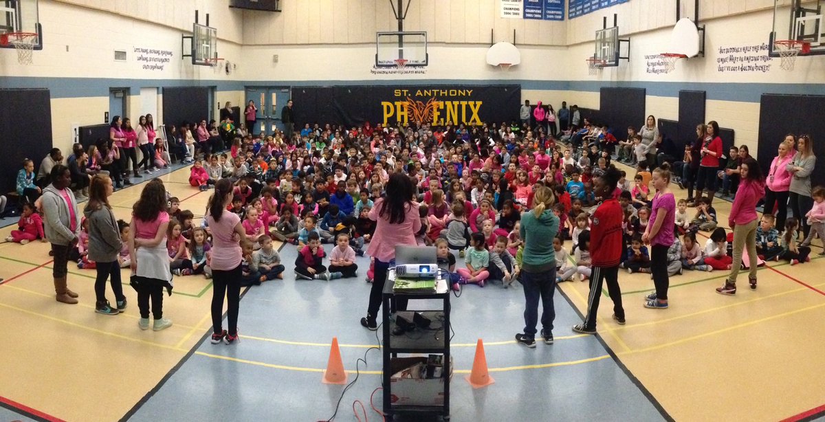AnthonyBrampton's tweet photo. Celebrating with all @DPCDSBSchools the Int'l Day of Pink(anti-bullying) @MrJ_Martins #Phoenix #DPFlashDance2016 https://t.co/Uwr1L3gHCt